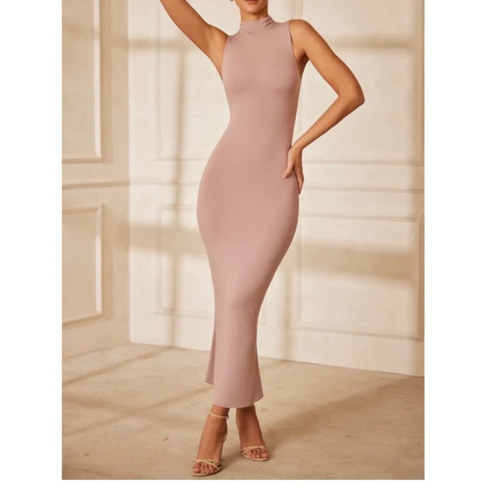 Oh Polly Blush Sleeveless Maxi Dress